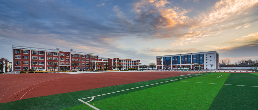 四川封闭式学校高考复习学校排名